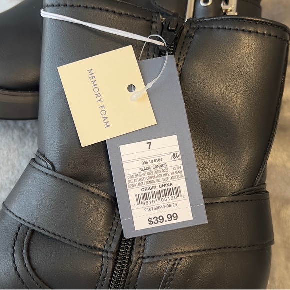 Universal Thread Black Connor Ankle Boots With Memory Foam Insole Size 7 - Picture 7 of 8